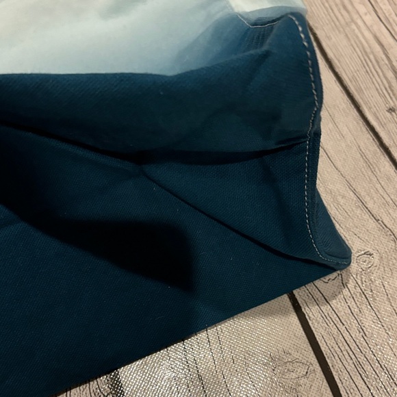 Athleta Gradient Blue Tote Bag NWOT athletic leisure bag great for gym - Picture 6 of 7